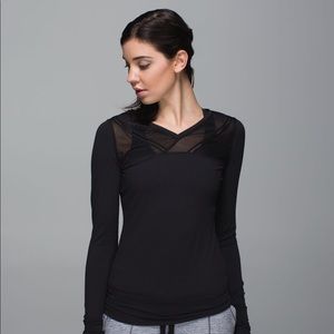 Lululemon just breathe top size 6